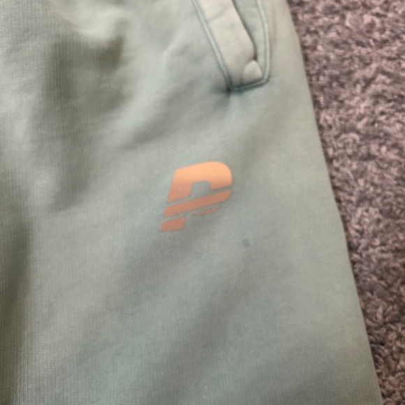 Praise Endurance Sweats - Picture 3 of 3